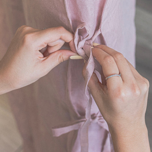 RESPALDO CON FUNDA DE LINO INTERCAMBIABLE MODELO AMARRA