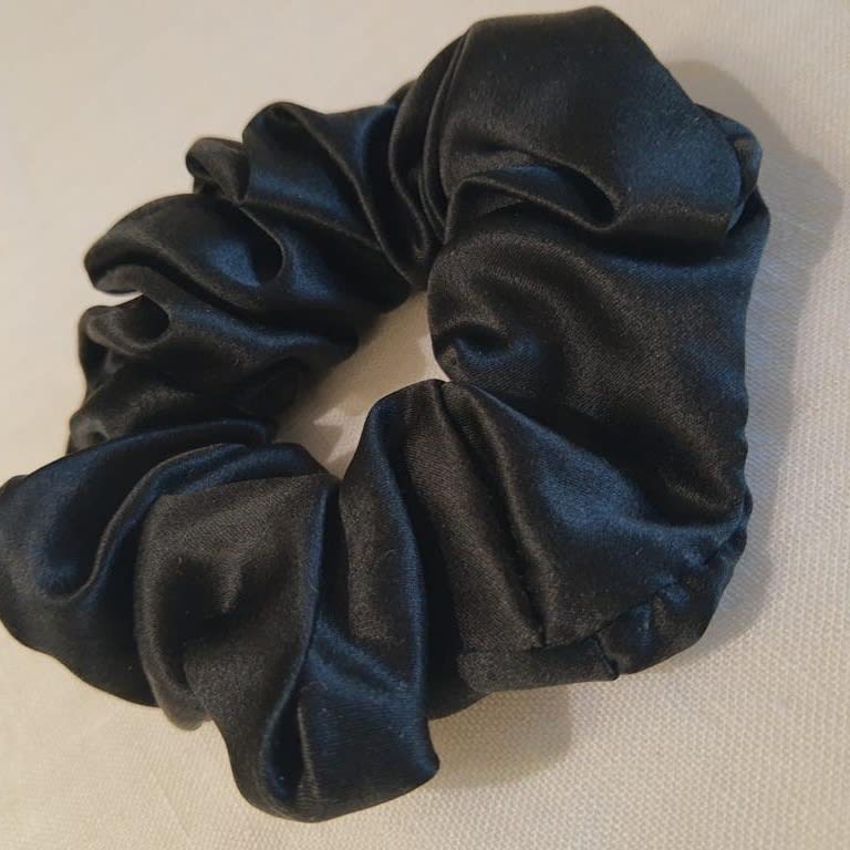 Scrunchies de seda