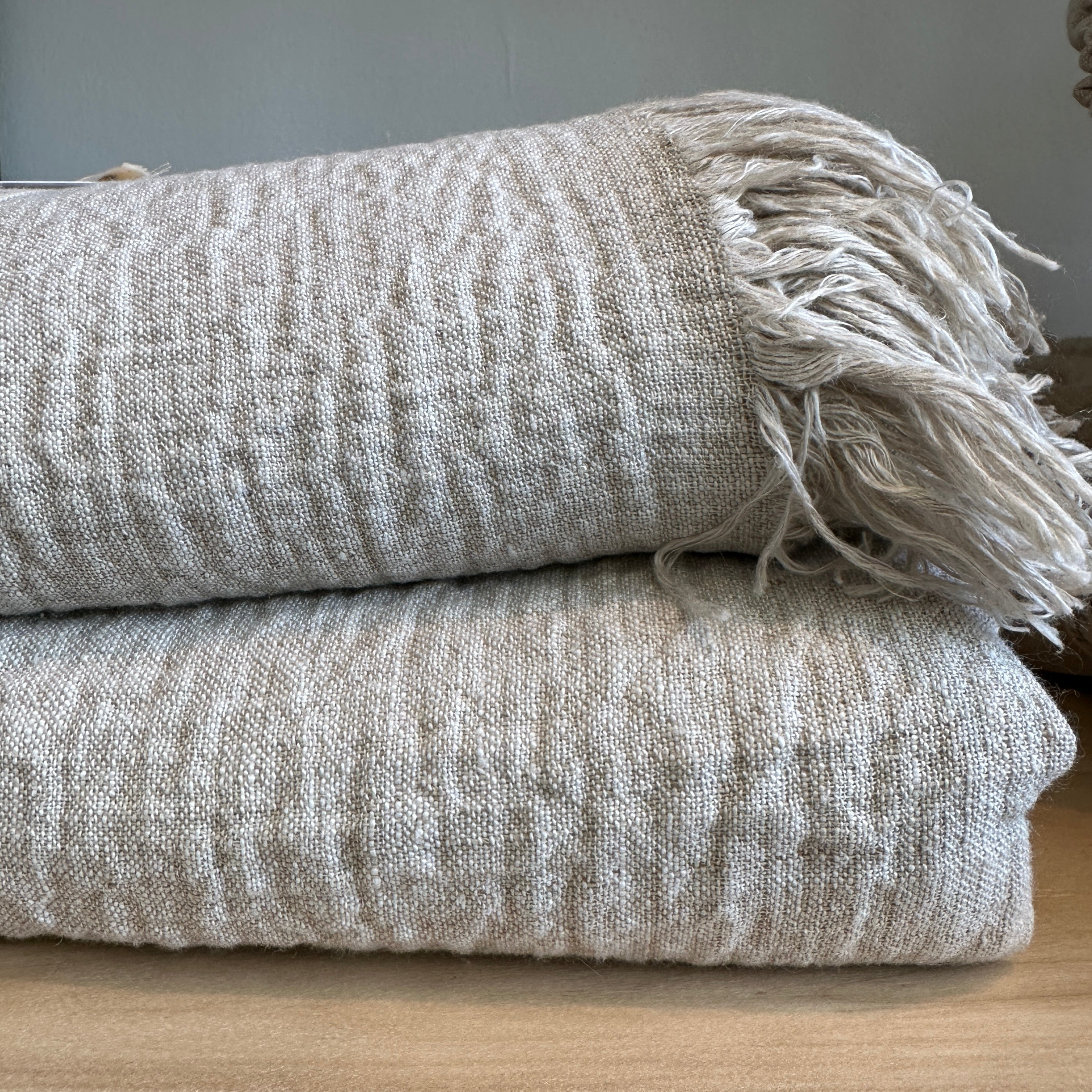 MANTAS 100% LINO DE ALTO GRAMAGE