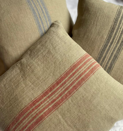 COJÍN LISTADO 40X40 cm