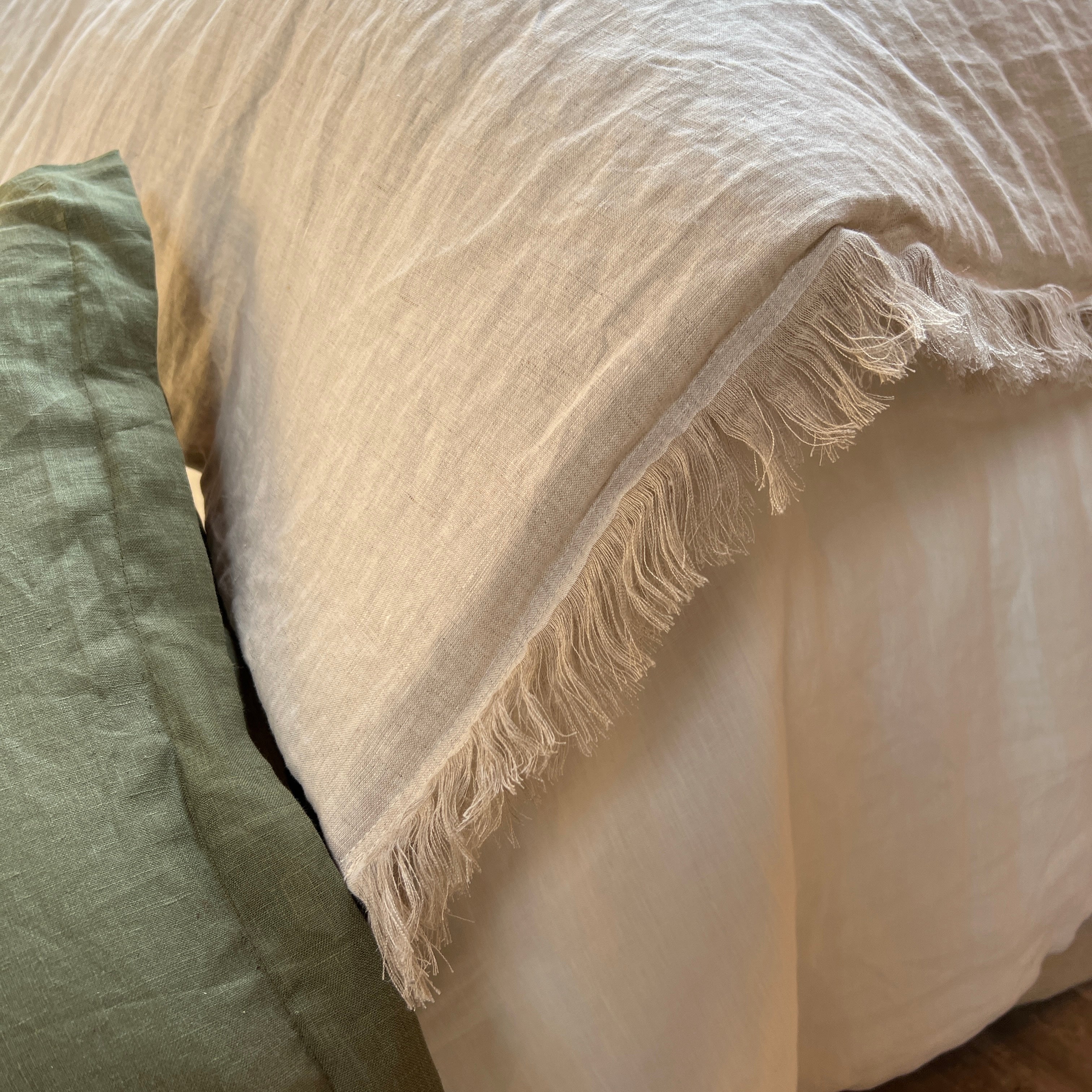 PIECERA LINO ACOLCHADA ARENA