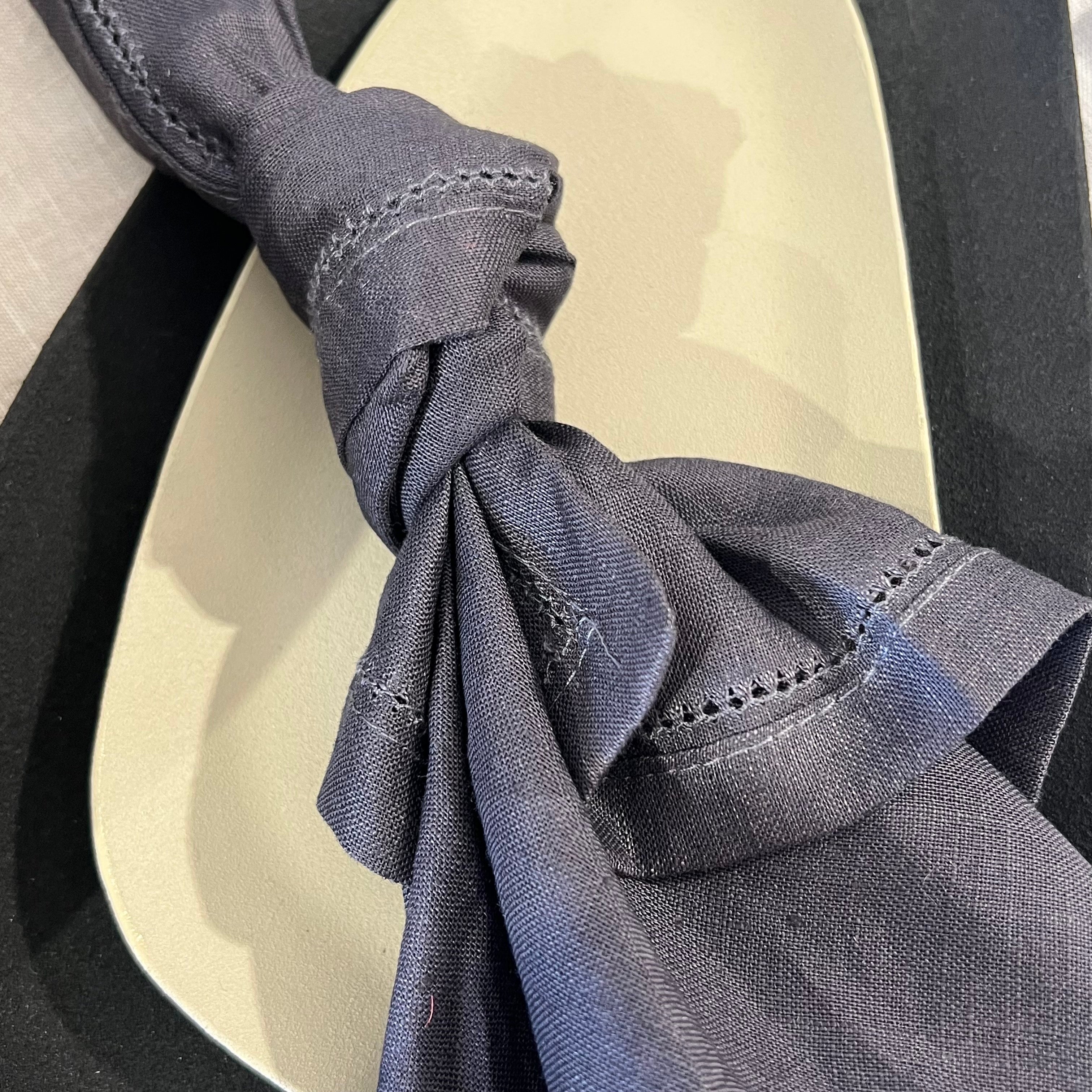 SET DE SERVILLETAS DE LINO MODELO ATENEA 50X50 cm