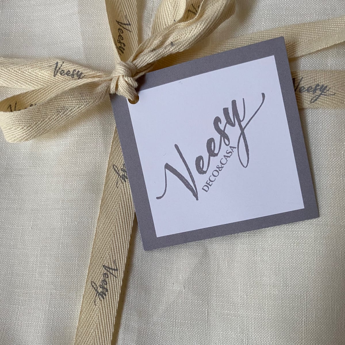 SET DE SERVILLETAS DE LINO MODELO HARMONY 50X50 cm